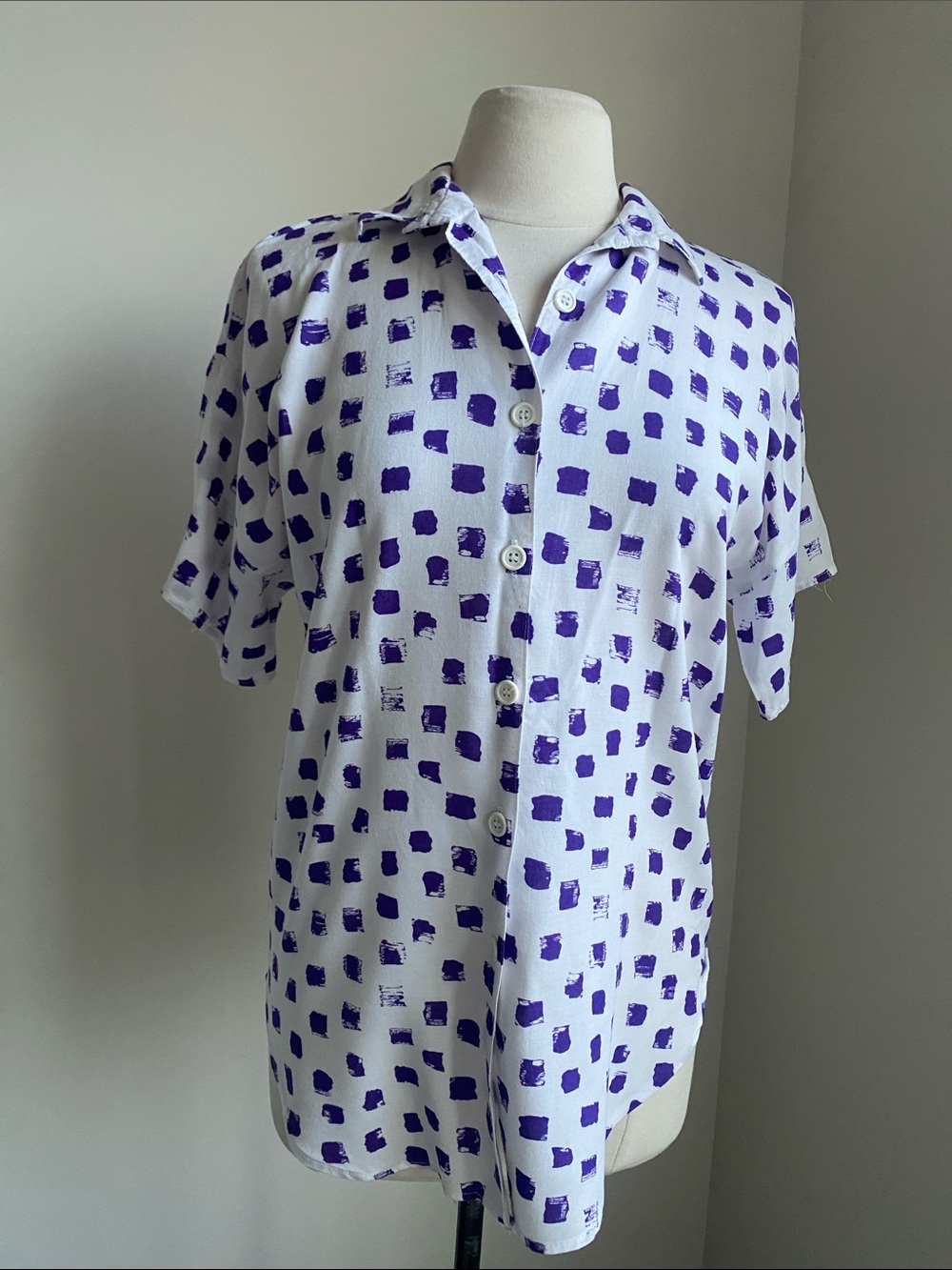 Vintage White & Purple Short-Sleeve Button-Up Shirt Womens Sz Medium